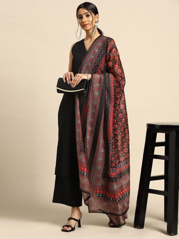 Floral Printed Round Neck Pure Cotton Kurta With Trouser And Dupatta